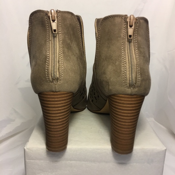 Madden Girl Block Heels - Picture 4 of 6